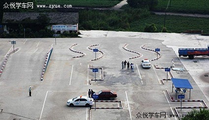 兴通驾校