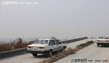 蓝翔驾校