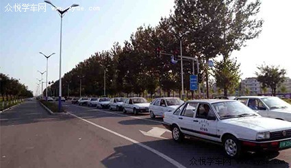 华强驾校