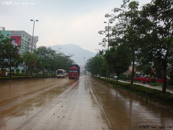 雨天汽车进水处理方法