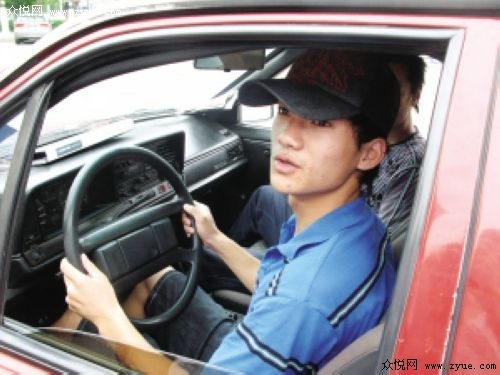 驾校大路考学车故事
