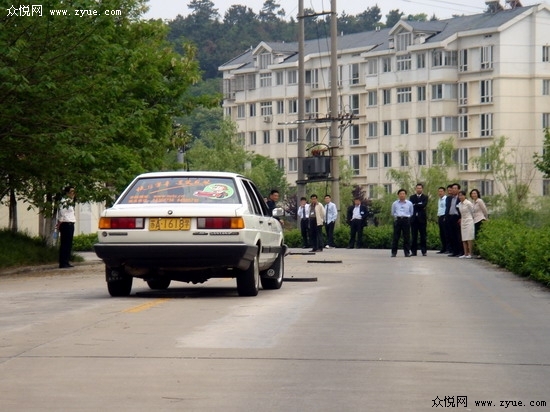 连续障碍学车技巧