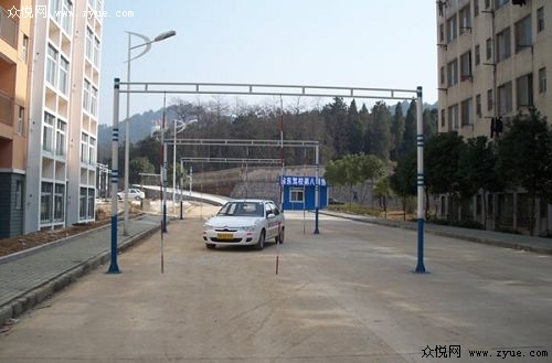 不负责任倒卖驾照致事故频发