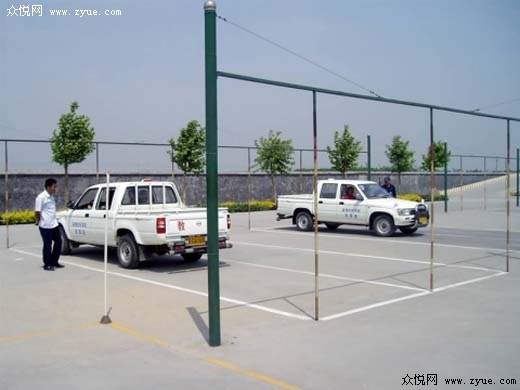 考驾照经验谈：倒桩考试如何控制车速