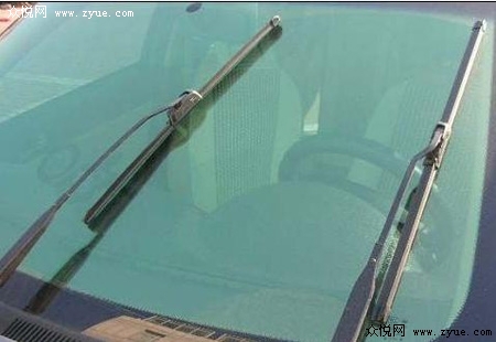 冬季如何挑选和保养雨刮器?