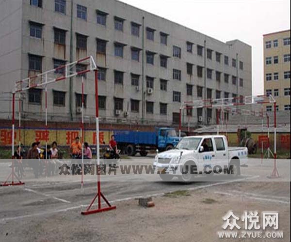 平安驾校教练车3