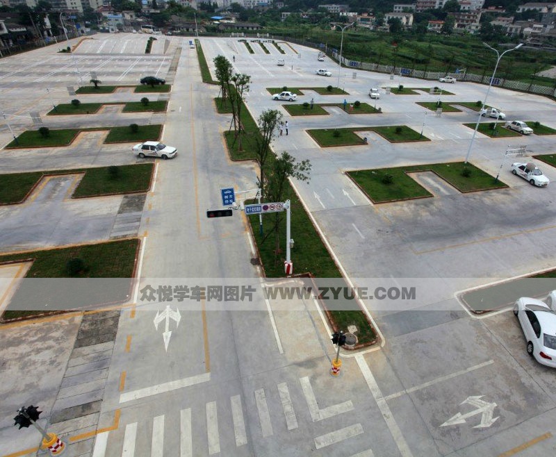 交安驾校场地鸟瞰图