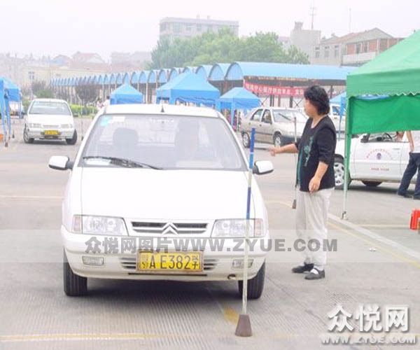 南湖驾校教练车2