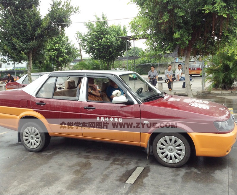 裕安驾校普桑教练车